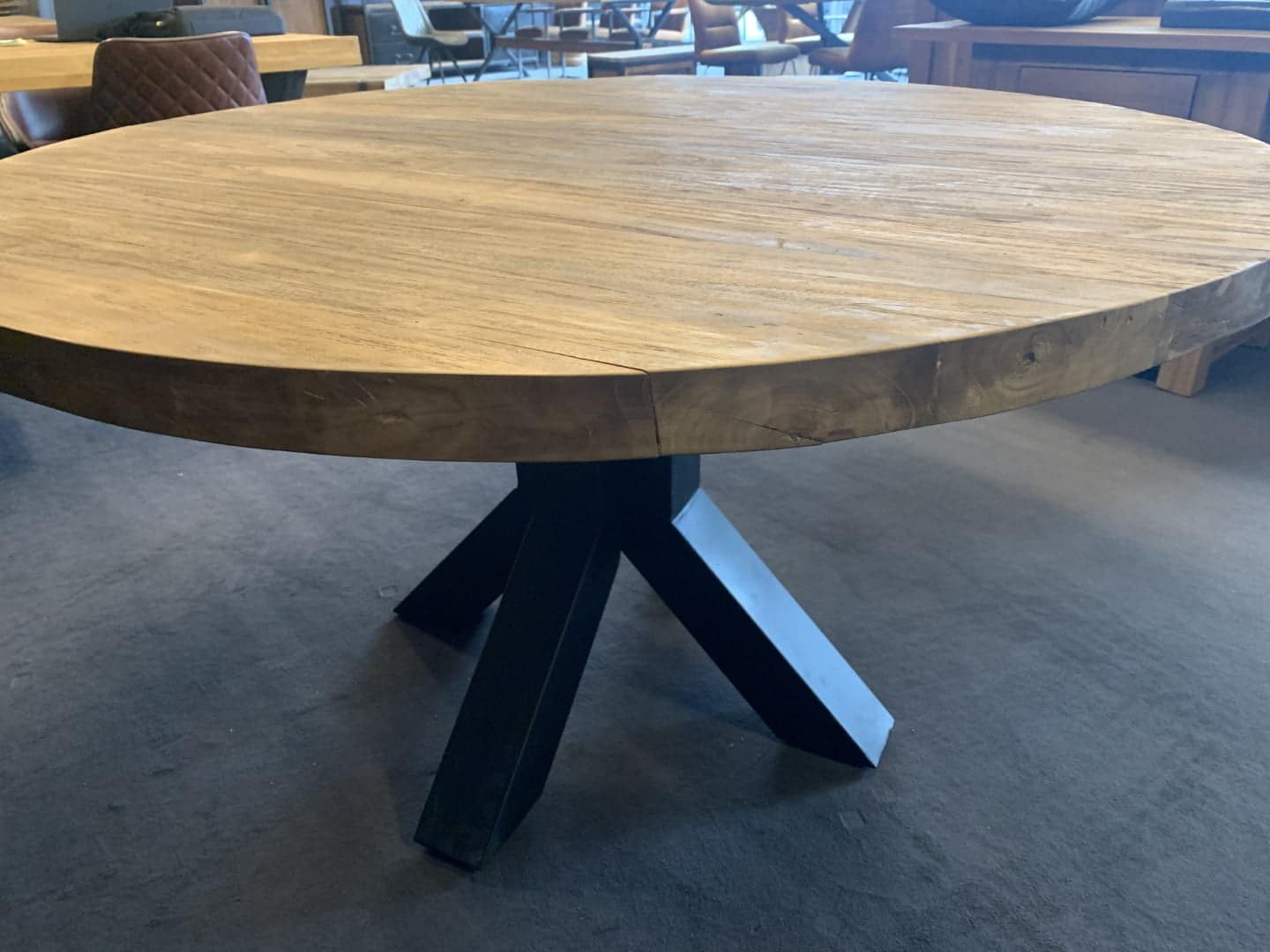 Robuuste Ronde Teakhouten Tafel