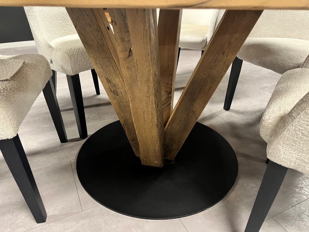 Unieke ronde oud Eiken tafel